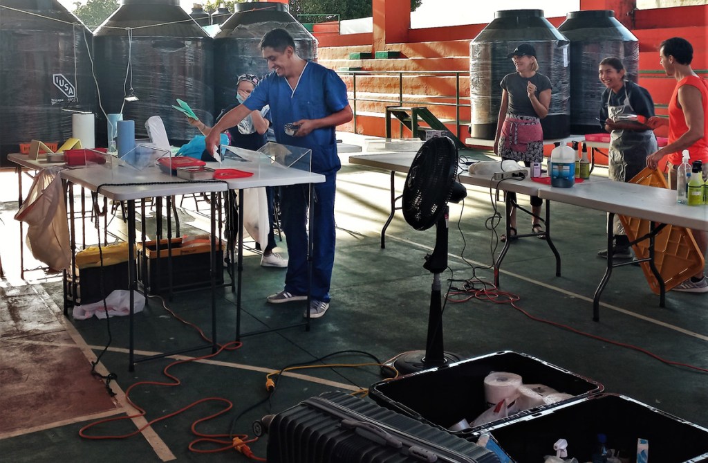 Veterinary surgical set up at mass sterilisation in Mexico